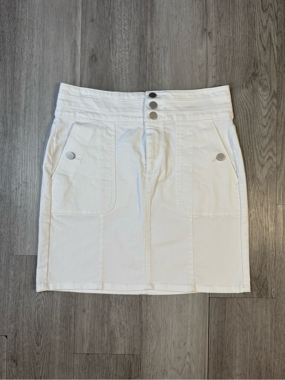 LOFT Ann Taylor White Denim Utility Mini Skirt High-Rise Button Front Pockets 4.